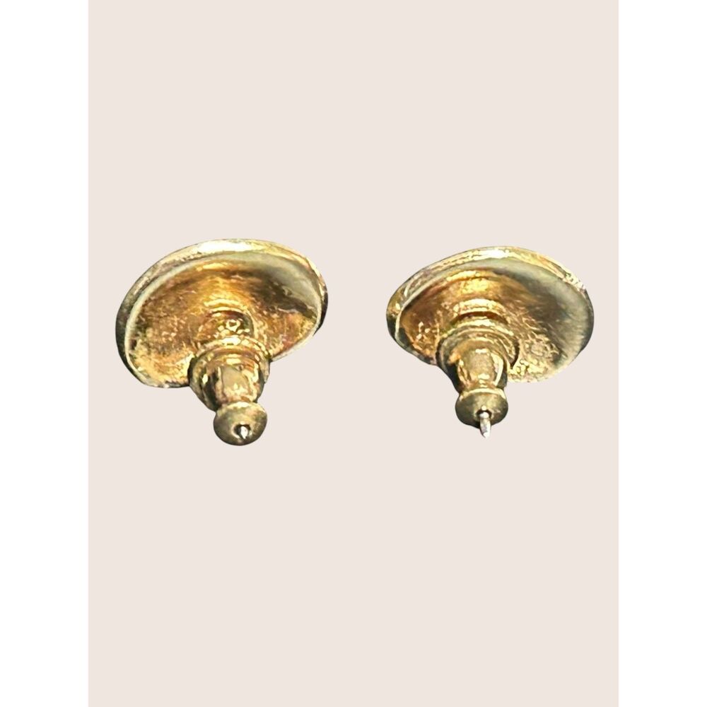 ✨ VTG MONET CLAM SHELL GOLD TONE STUD EARRINGS 15 x 10 MILLIMETERS - Picture 3 of 8